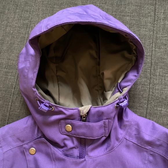 Snowboard Jacket - Picture 6 of 10